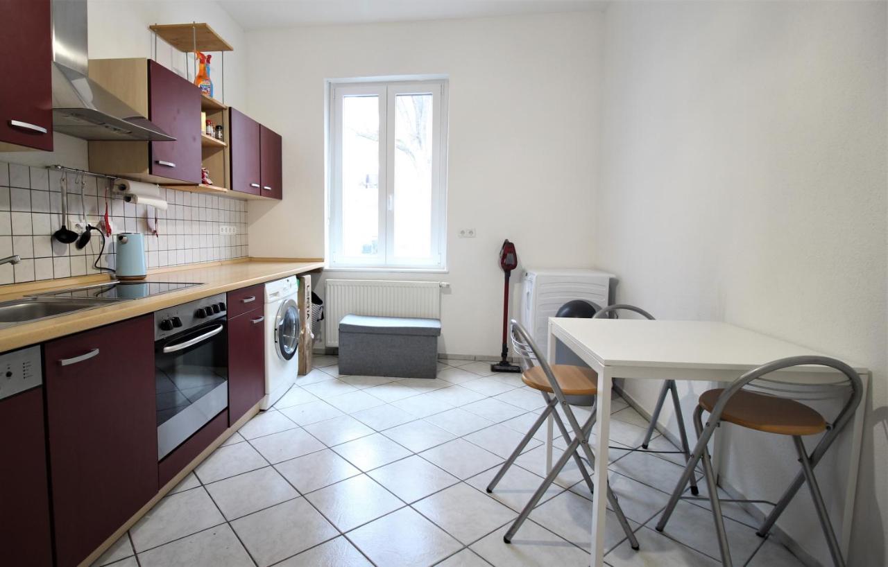 Privatzimmer Nahe Bahnhof Und City Βίρτσμπουργκ Εξωτερικό φωτογραφία