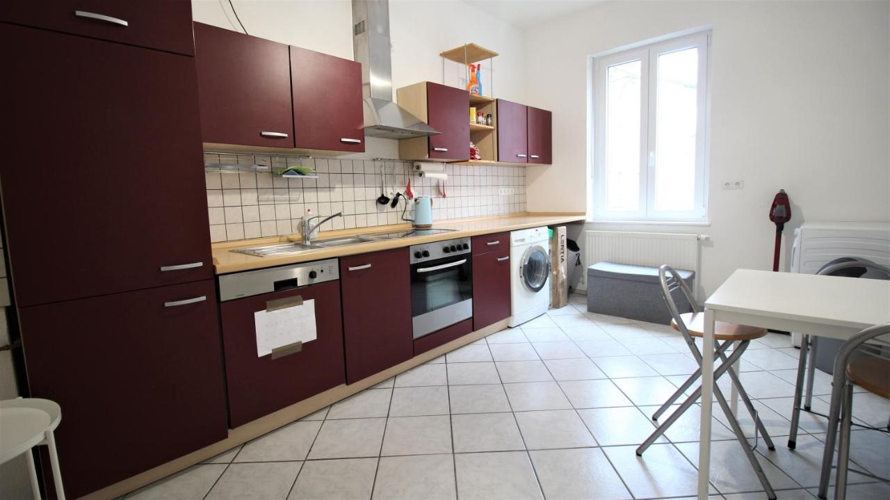 Privatzimmer Nahe Bahnhof Und City Βίρτσμπουργκ Εξωτερικό φωτογραφία